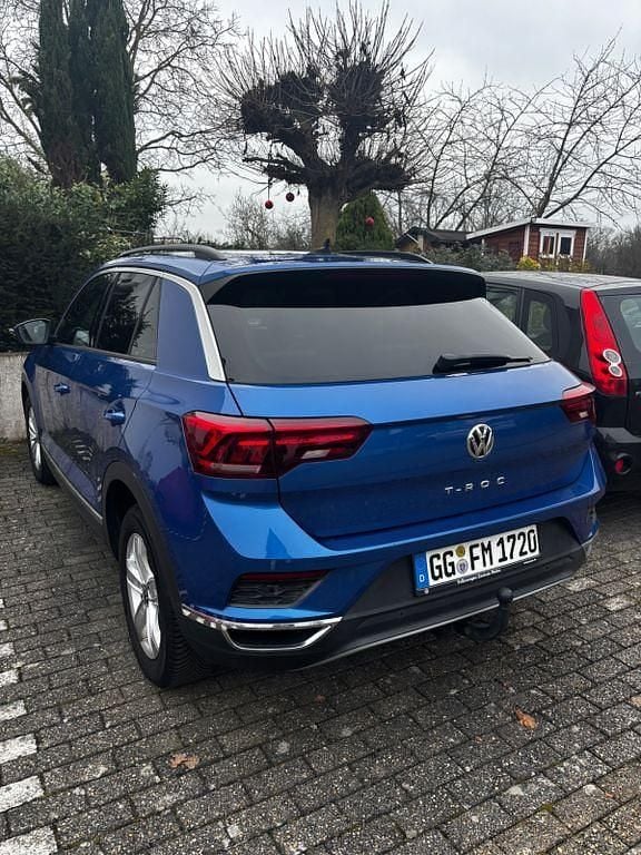 Gebraucht VW T-Roc 150 PS (110 kW) 2018 Blau SUV