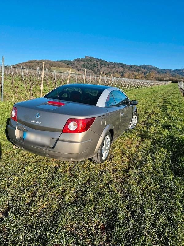 Gebraucht Renault Mégane Coupé 135 PS (99 kW) 2009 Braun Coupé