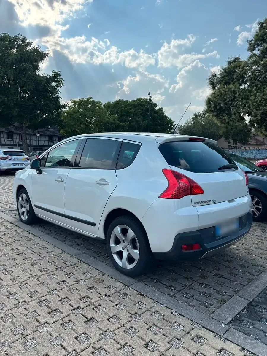 Gebraucht Peugeot 3008 156 PS (114 kW) 2011 Kombi