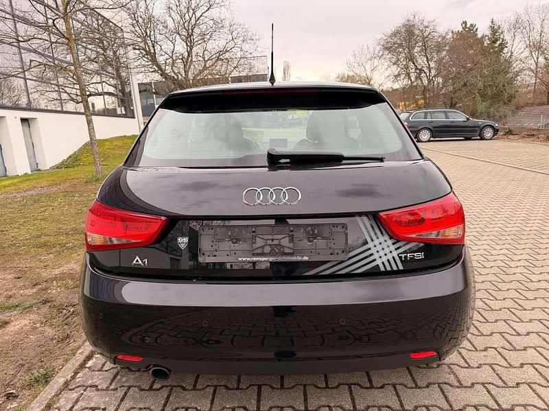 Gebraucht Audi A1 Ambition 86 PS (63 kW) 2011 Phantomschwarz perleffekt Kleinwagen