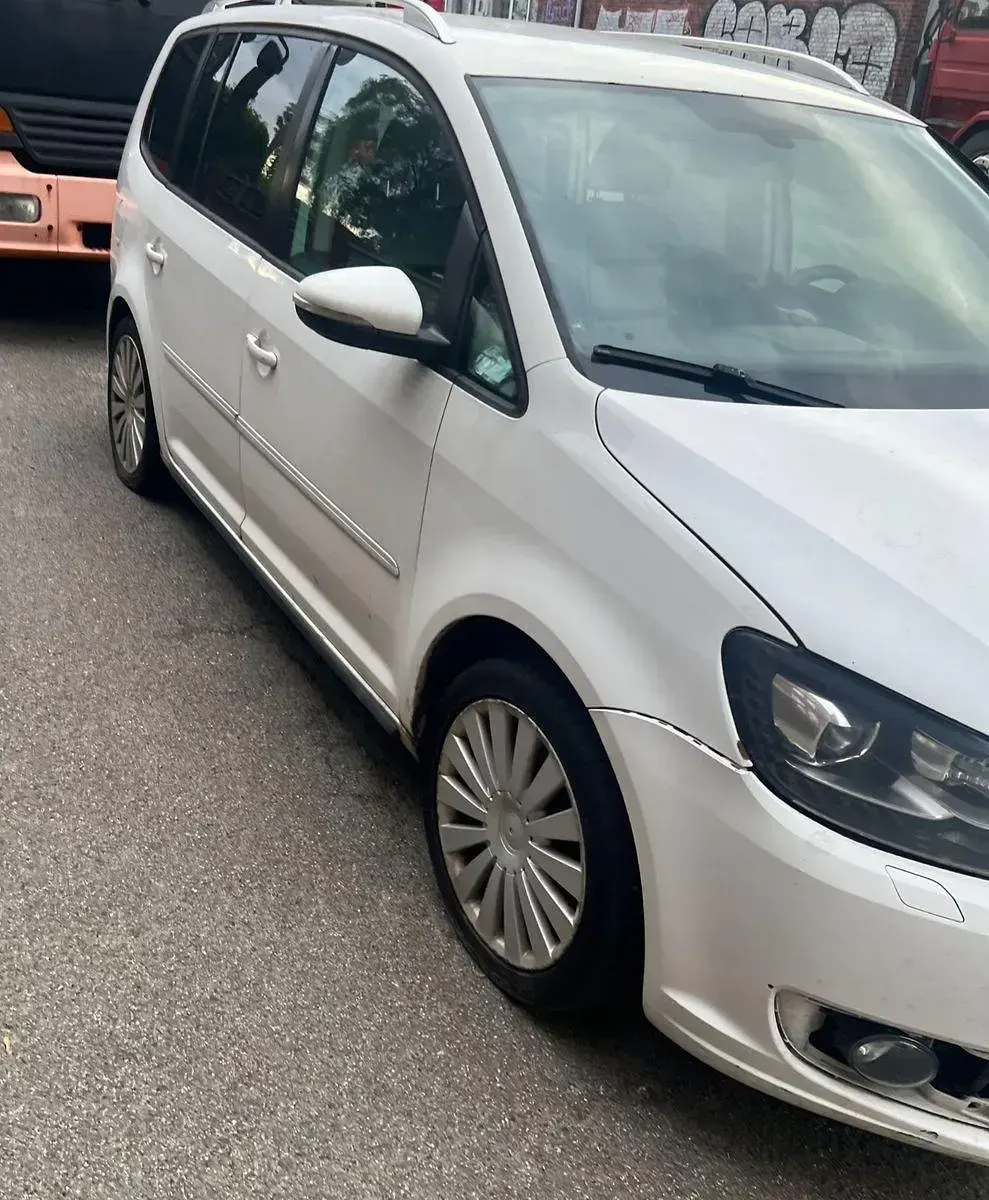 Używany VW Touran 105 KM (77 kW) 2012 Minivan