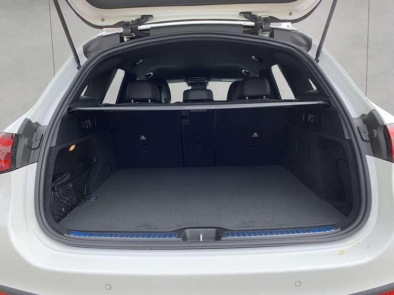 Gebraucht Mercedes GLC200 AMG 163 PS (119 kW) 2025 Weiß SUV