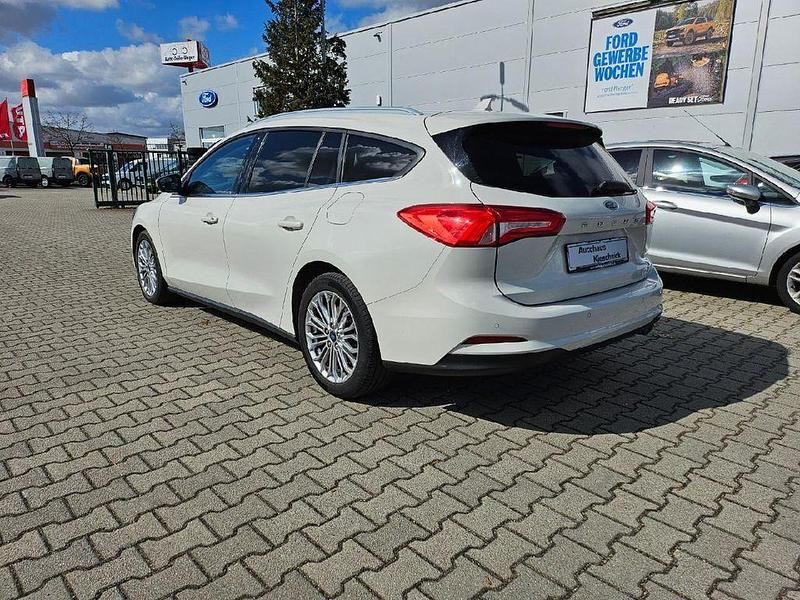 Używany Ford Focus Titanium 150 KM (110 kW) 2020 Biały Sedan/Limuzyna