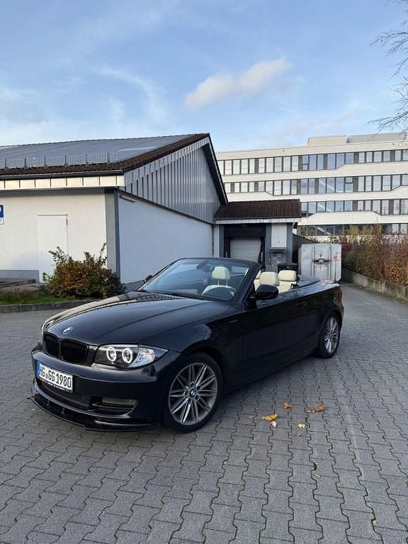 Gebraucht BMW 118 Cabriolet 143 PS (105 kW) 2010 Schwarz Cabrio