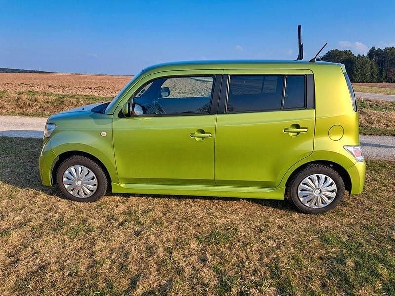 Gebraucht Daihatsu Materia 103 PS (75 kW) 2008 Grün Van / Kleinbus