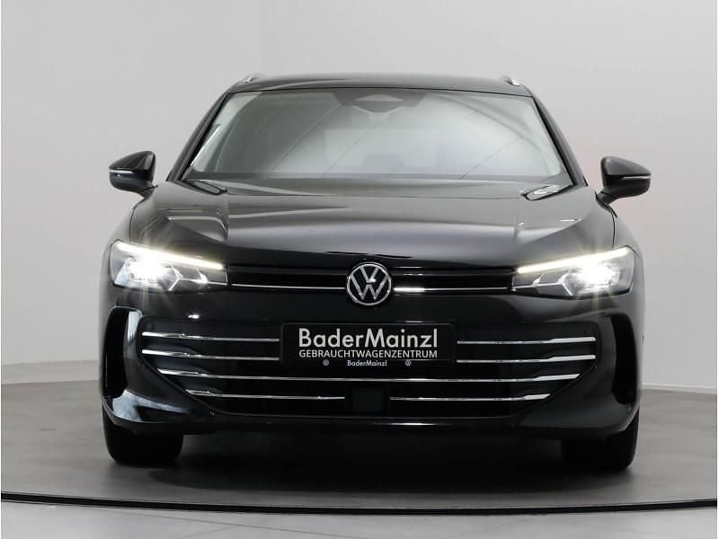 Gebraucht VW Passat Business 150 PS (110 kW) 2025 Schwarz Kombi