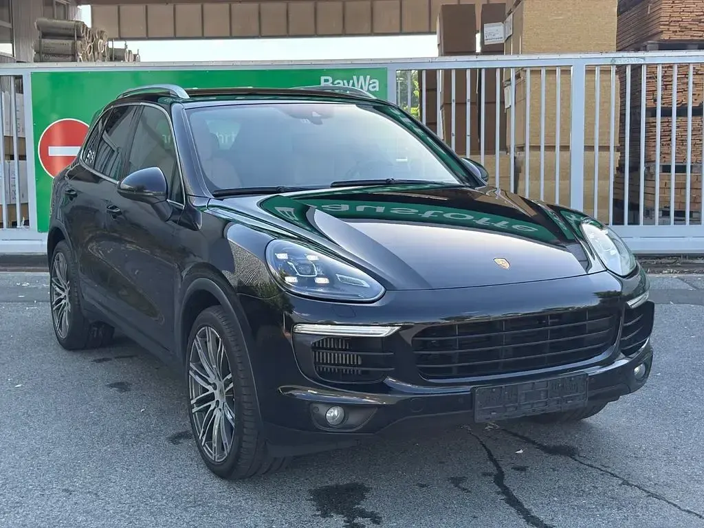Gebraucht Porsche Cayenne 385 PS (283 kW) 2015 Tiefschwarz SUV