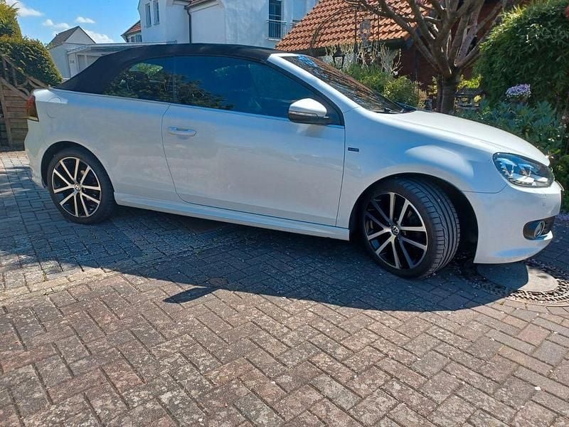 Gebraucht VW Golf Cabriolet Allstar 125 PS (91 kW) 2016 Weiß Cabrio