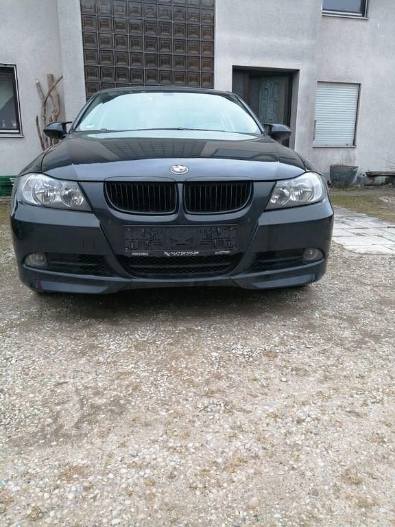 Gebraucht BMW 320 150 PS (110 kW) 2005 Schwarz Limousine