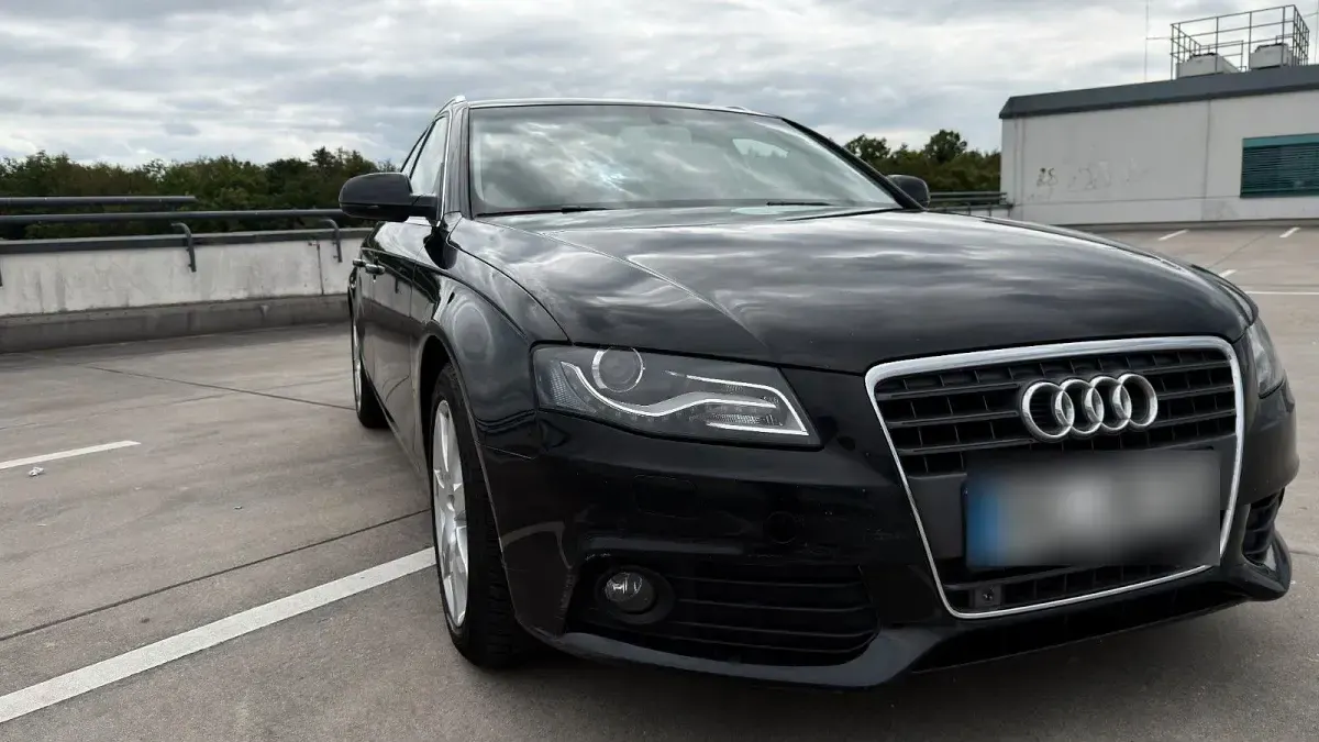 Gebraucht Audi A4 Ambiente 160 PS (117 kW) 2011 Schwarz Kombi