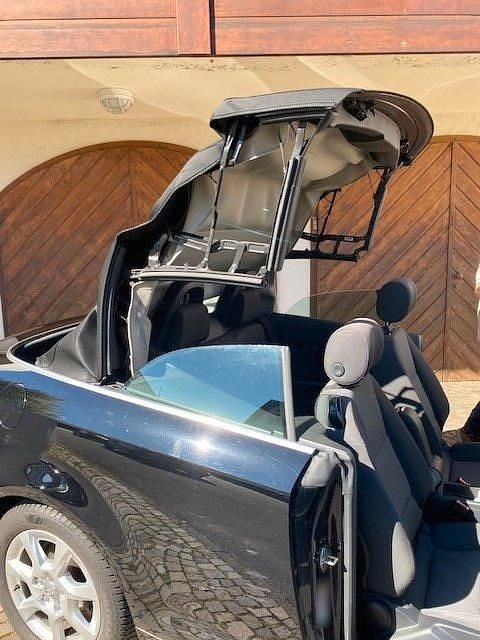 Gebraucht Audi A3 Cabriolet Attraction 160 PS (117 kW) 2012 Schwarz Cabrio