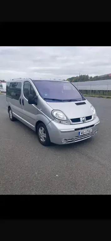 Gebraucht Renault Trafic 135 PS (99 kW) 2006 Silber Van / Kleinbus