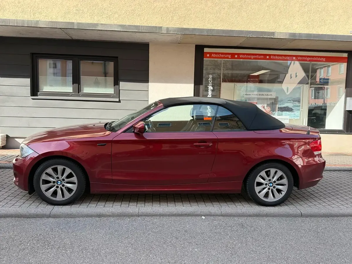 Gebraucht BMW 118 Cabriolet 143 PS (105 kW) 2013 Rot Cabrio