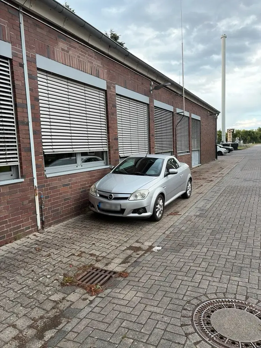 Gebraucht Opel Tigra 90 PS (66 kW) 2007 Silber Cabrio
