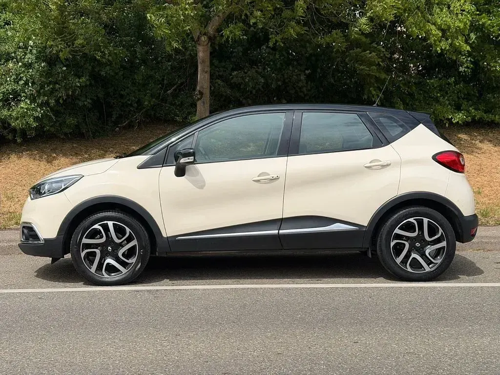 Gebraucht Renault Captur Experience 118 PS (86 kW) 2016 Gelb SUV