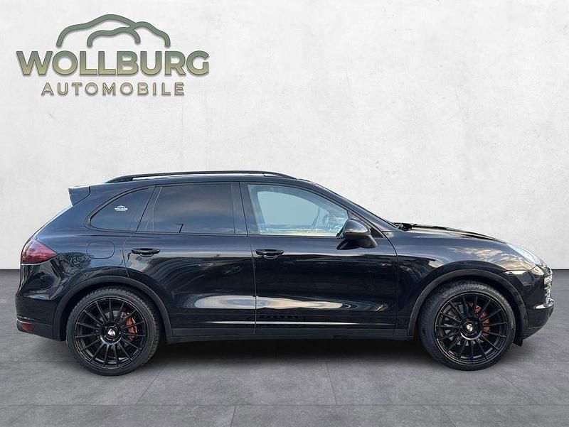 Second-hand Porsche Cayenne 245 CP (180 kW) 2012 Negru SUV