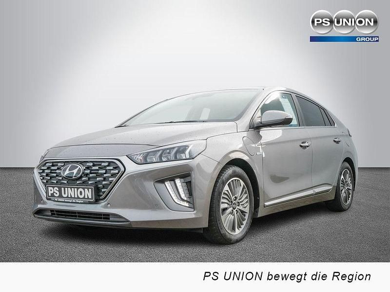 Beige / fluidic metal Gebraucht 2019 Hyundai Ioniq Premium Limousine | 19.250 € (Etwas zu teuer) - Bild 1/4