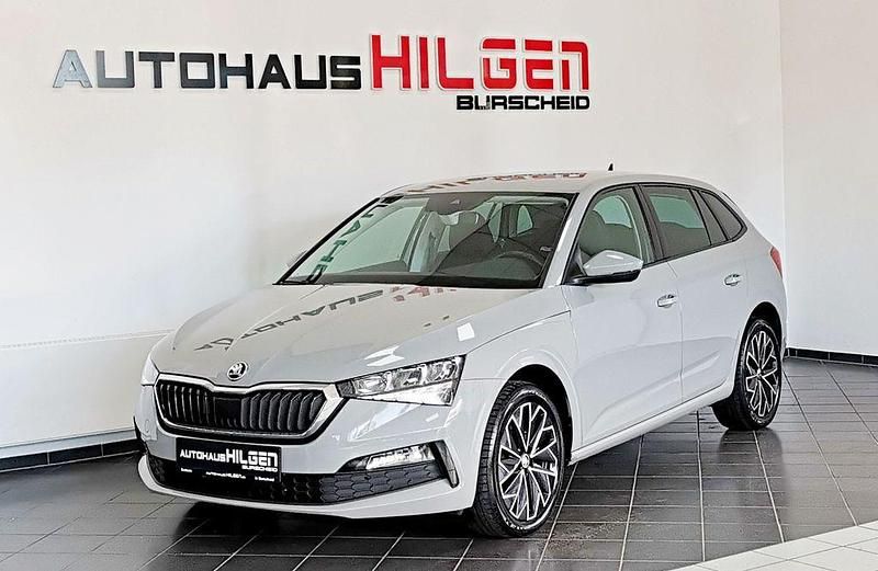Gebraucht Skoda Scala Style 150 PS (110 kW) 2020 Grau Kleinwagen