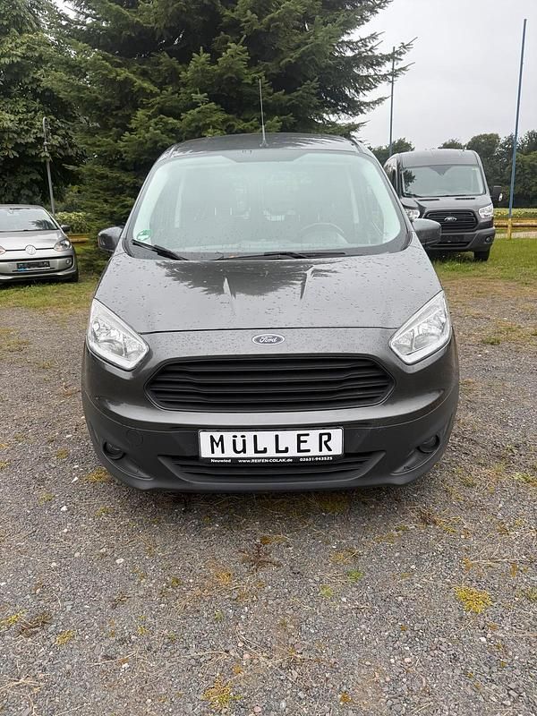 Grau Gebraucht 2017 Ford Transit Trend Van / Kleinbus | 6.999 € (Superpreis) - Bild 1/4