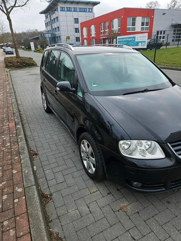 Gebraucht VW Touran 105 PS (77 kW) 2005 Schwarz Van / Kleinbus