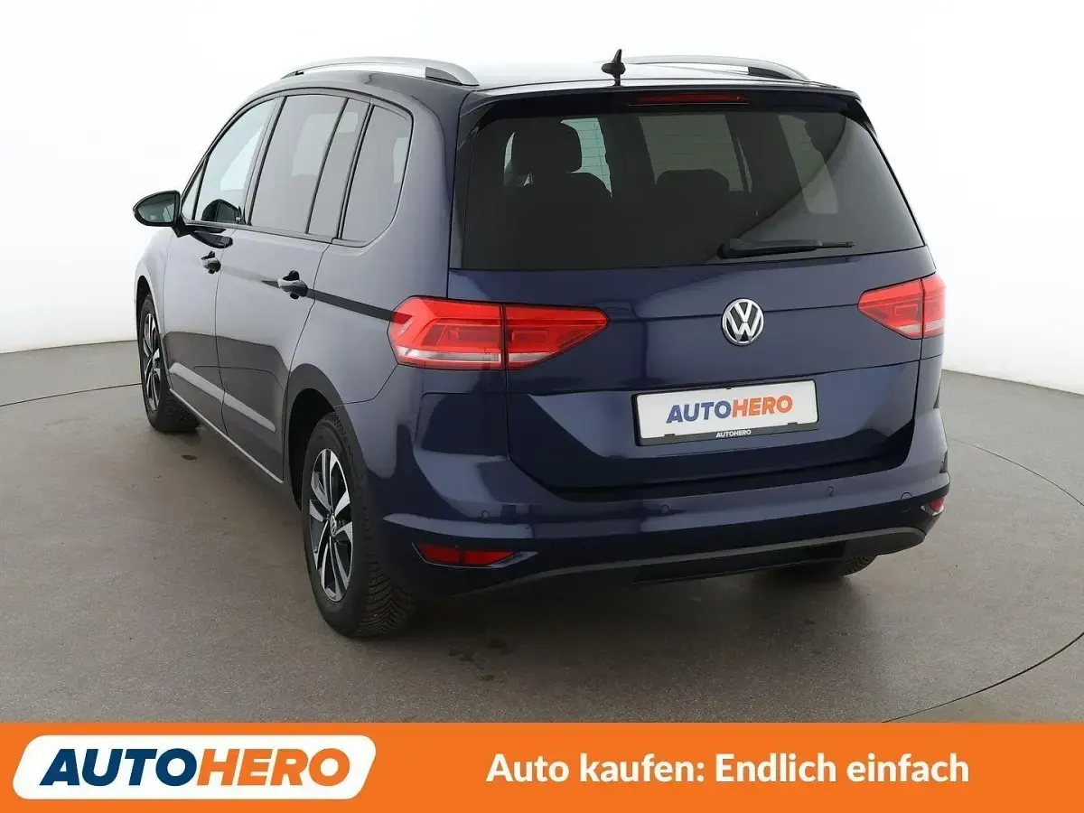 Gebraucht VW Touran IQ Drive 150 PS (110 kW) 2019 Blau Van / Kleinbus
