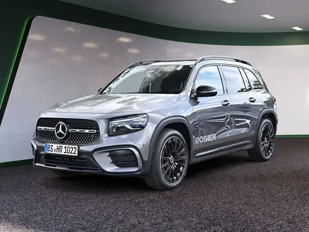 Gebraucht Mercedes GLB200 AMG line 163 PS (119 kW) 2026 Grau / mountaingrau SUV