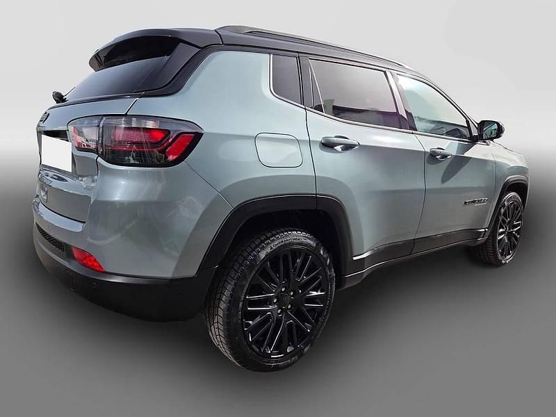 Gebraucht Jeep Compass 131 PS (96 kW) 2022 Blau SUV