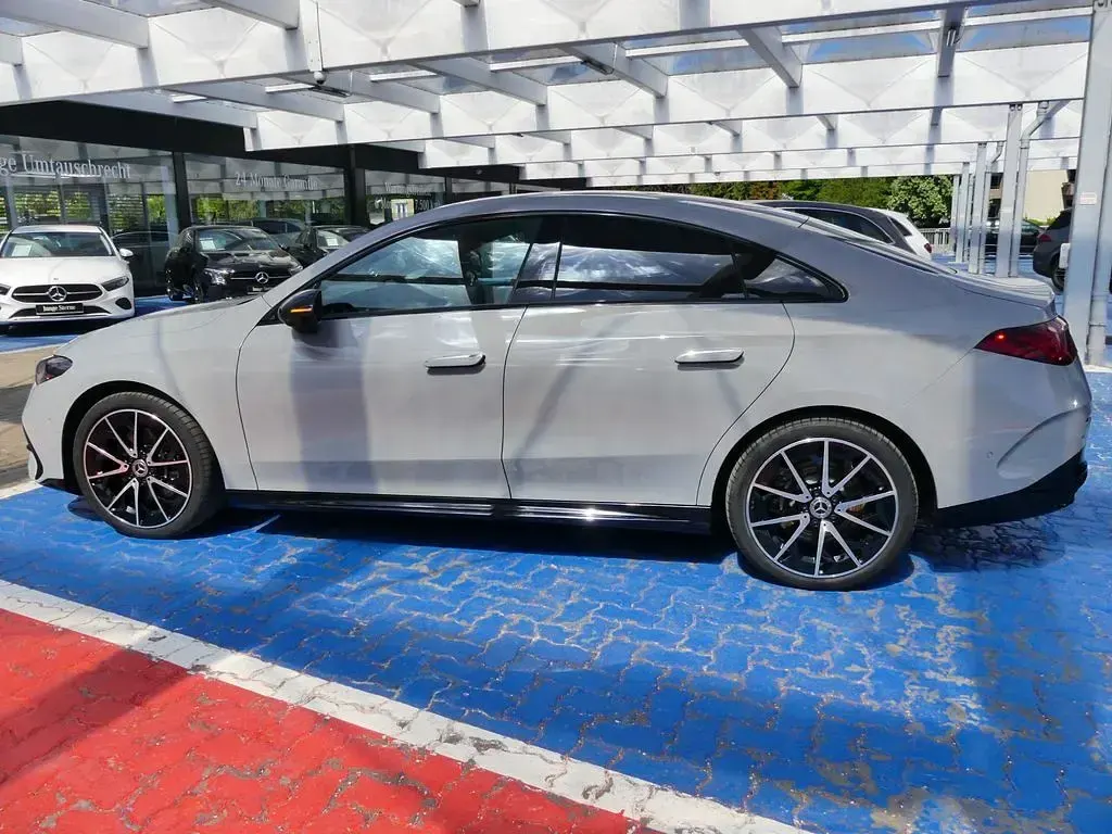 Gebraucht Mercedes 350 AMG 260 kW (354 PS) 2025 Grau SUV