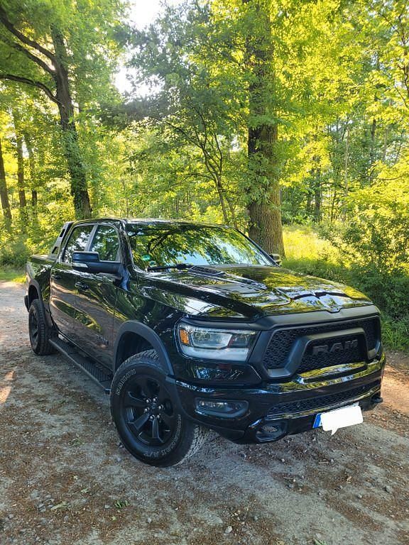 Schwarz Gebraucht 2019 Dodge Ram Abholung | 48.000 € (Teuer) - Bild 1/4