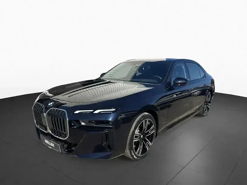Gebraucht BMW 740 M Sport 299 PS (219 kW) 2025 Carbonschwarz (schwarz) Limousine