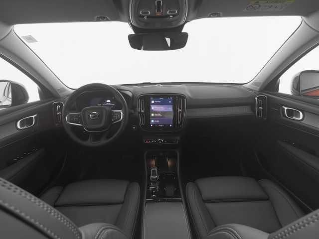 Gebraucht Volvo XC40 145 PS (106 kW) 2025 SUV