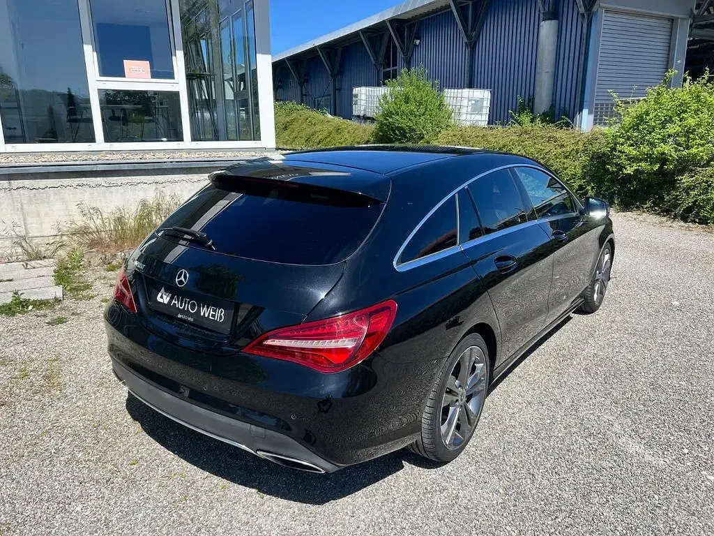 Gebraucht Mercedes CLA200 156 PS (114 kW) 2018 Schwarz Limousine