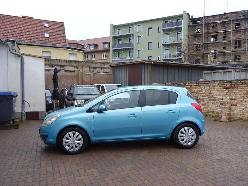 Gebraucht Opel Corsa Edition 87 PS (63 kW) 2010 Aquamarin mi2 Kleinwagen