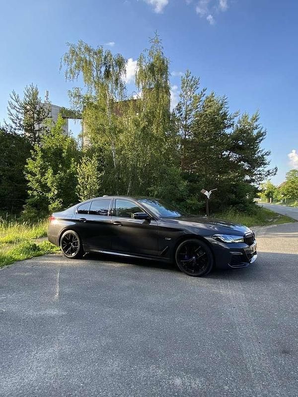 Gebraucht BMW 545e M Sport 392 PS (288 kW) 2021 Grau Limousine