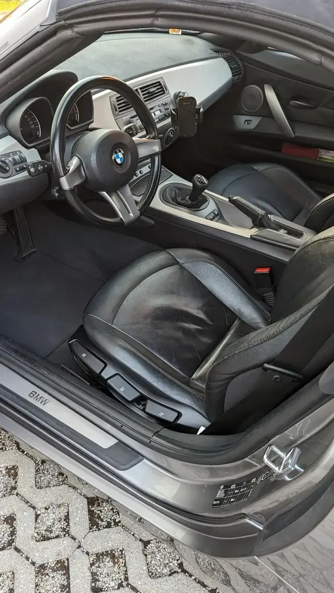 Gebraucht BMW Z4 170 PS (125 kW) 2004 Grau Cabrio