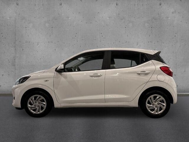 Gebraucht Hyundai i10 Select 63 PS (46 kW) 2024 Schwarz Kleinwagen