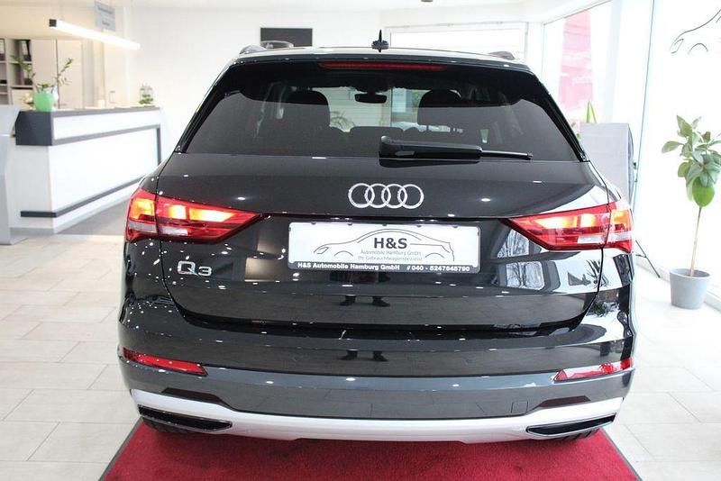 Gebraucht Audi Q3 Advanced 150 PS (110 kW) 2023 Mythosschwarz SUV
