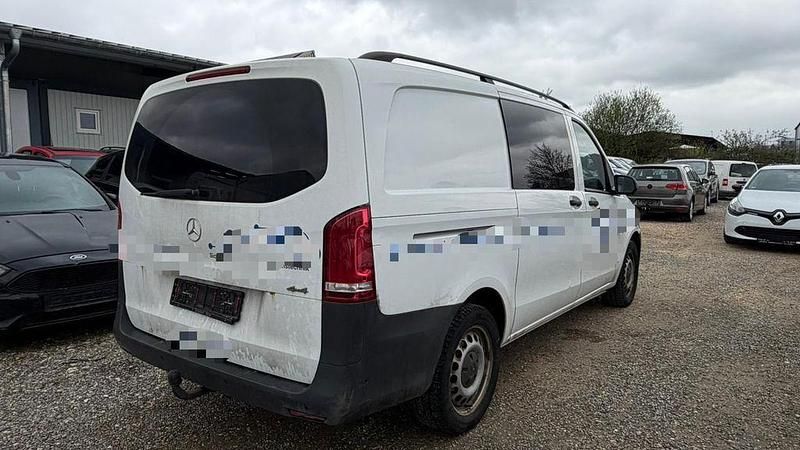 Gebraucht Mercedes Vito 163 PS (119 kW) 2019 Weiß Van