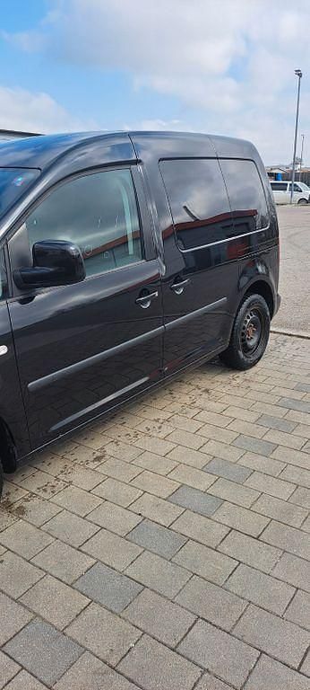 Gebraucht VW Caddy Comfortline 105 PS (77 kW) 2011 Schwarz Van / Kleinbus
