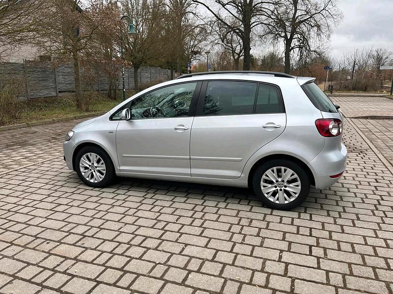 Gebraucht VW Golf VII 105 PS (77 kW) 2013 Silber Limousine