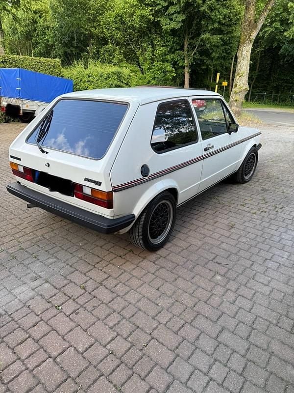 Gebraucht VW Golf I 50 PS (36 kW) 1983 Weiß Kleinwagen