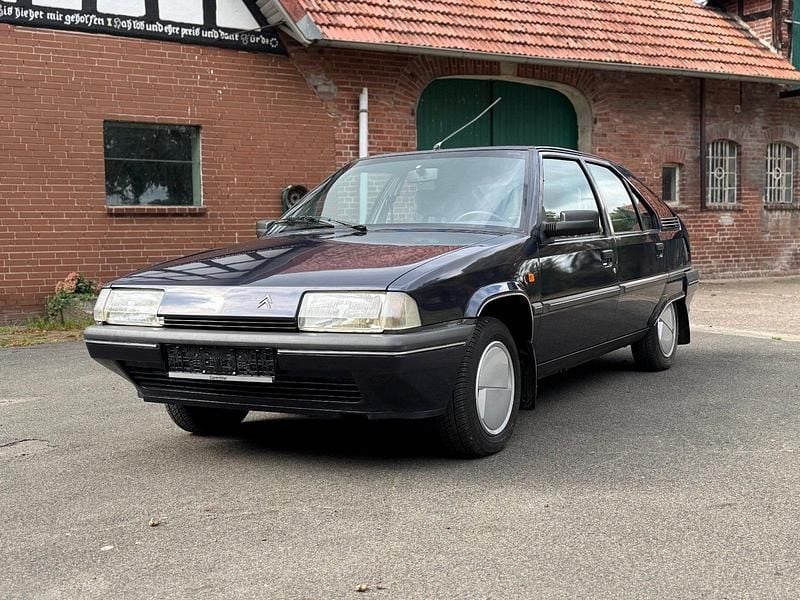 Blau Gebraucht 1991 Citroën BX Kleinwagen | 4.650 € - Bild 1/4