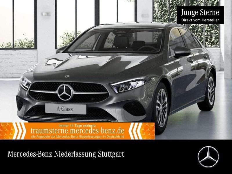 Grau Gebraucht 2024 Mercedes A250 Advanced Limousine | 31.890 € (Fairer Preis) - Bild 1/3