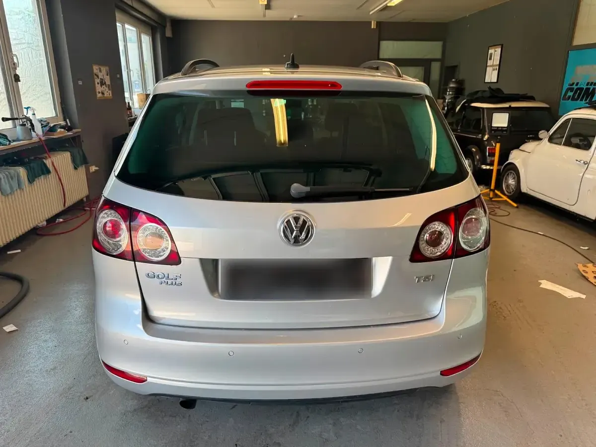 Gebraucht VW Golf VII 105 PS (77 kW) 2013 Silber Kleinwagen