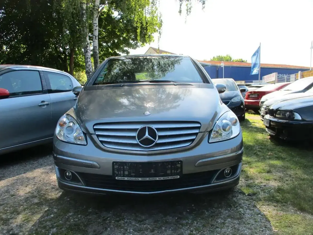 Gebraucht Mercedes B150 95 PS (69 kW) 2007 Kometgrau  metalliclack (metallic) Van / Kleinbus