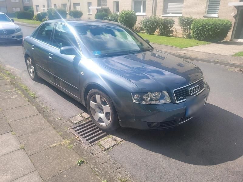 Grau Gebraucht 2003 Audi A4 S-Line Limousine | 1.850 € (Superpreis) - Bild 1/4
