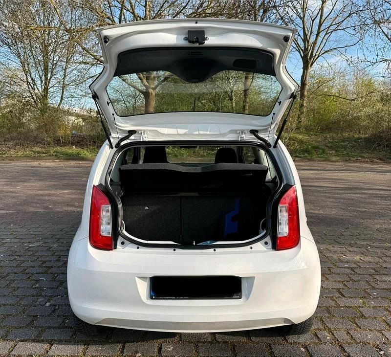 Gebraucht Skoda Citigo Active 60 PS (44 kW) 2016 Weiß Kleinwagen