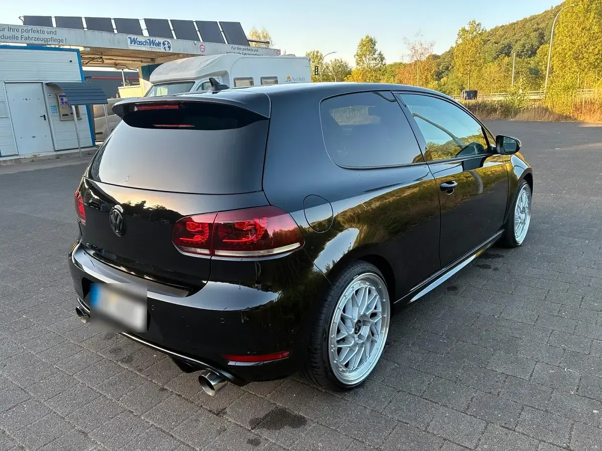 Gebraucht VW Golf VI Edition 340 PS (250 kW) 2011 Schwarz Kleinwagen