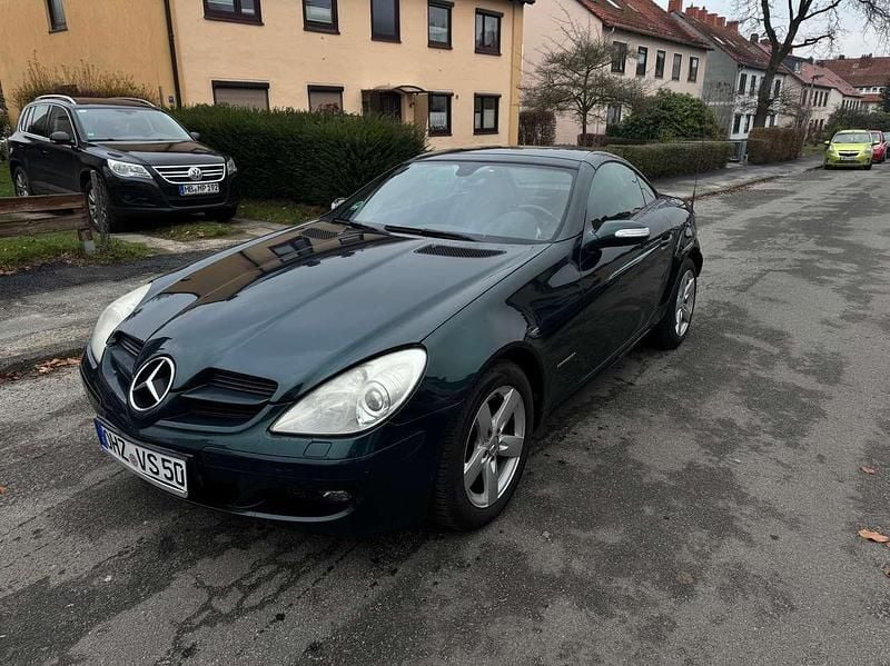 Grün Gebraucht 2004 Mercedes SLK200 Cabrio | 4.300 € (Superpreis) - Bild 1/4