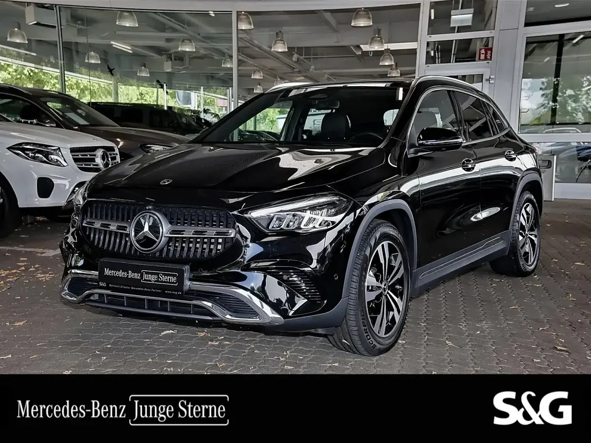 Gebraucht Mercedes GLA220 Edition 190 PS (139 kW) 2025 SUV